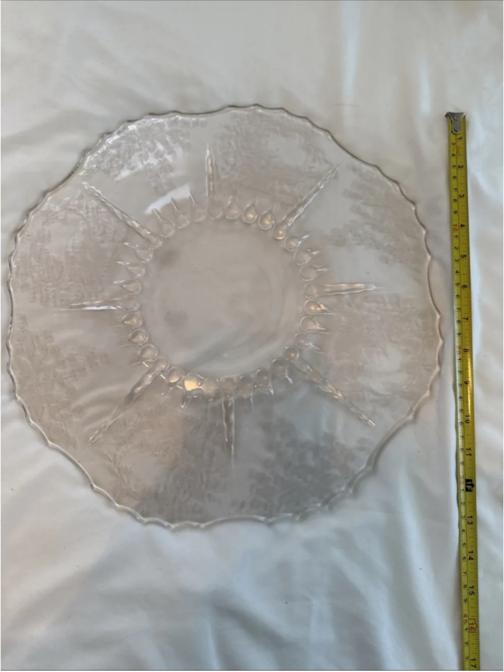 Vintage Etched Clear Round Platter Lace Wedding Pattern